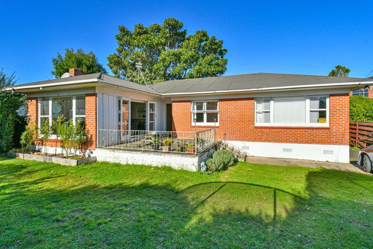 Photo of property in 18 Tawa Crescent, Manurewa, Auckland, 2102