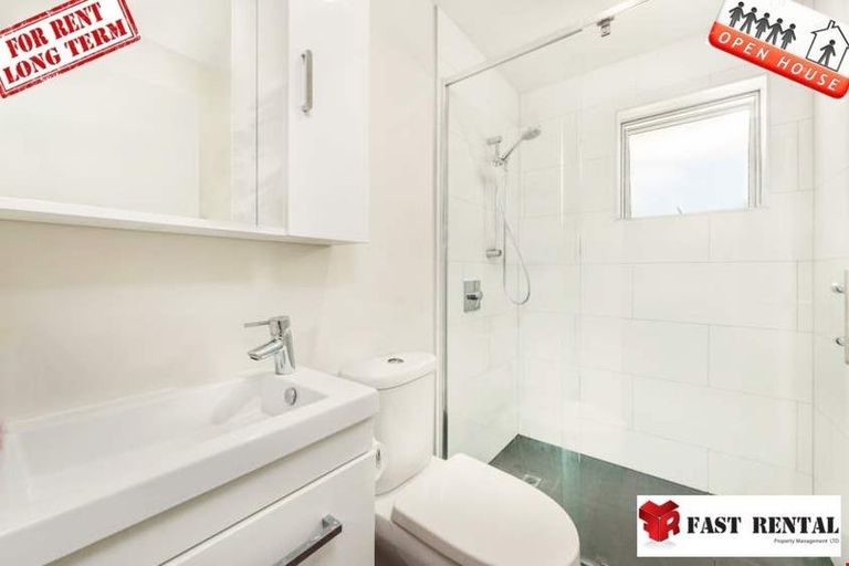 Photo of property in 140 Moore Street, Hillcrest, Auckland, 0627