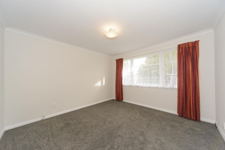 Photo of property in 5 Hartley Place, Awapuni, Palmerston North, 4412