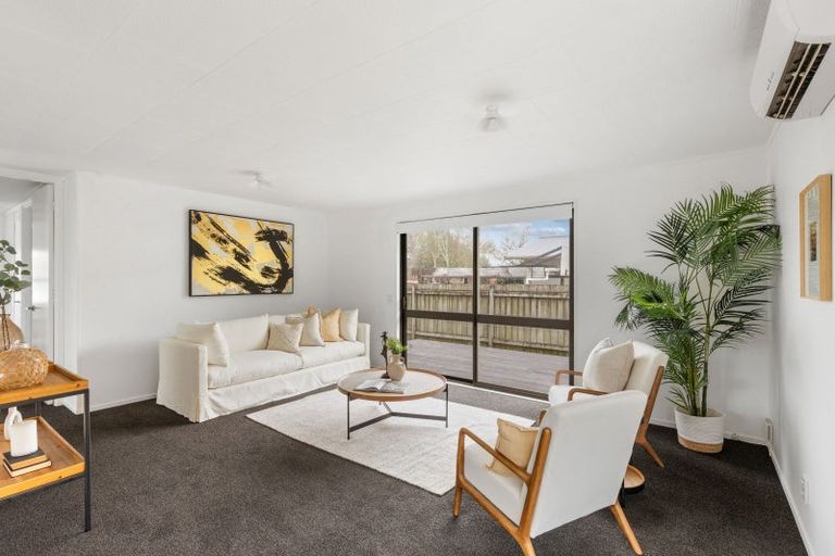 Photo of property in 8 Hamua Place, Waitara, 4320