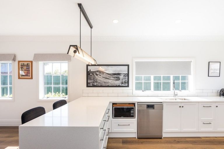 Photo of property in 6 Nicolas Lane, West End, Palmerston North, 4410