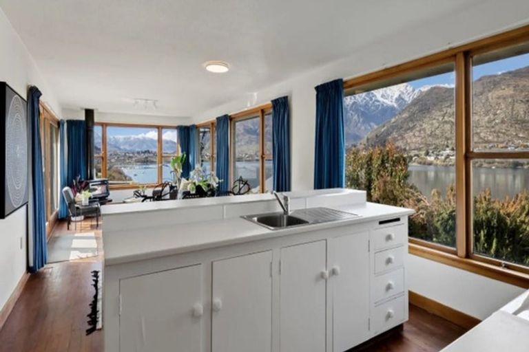 Photo of property in 689 Frankton Road, Queenstown, 9300