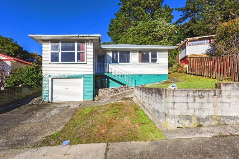 Photo of property in 146 Sievers Grove, Cannons Creek, Porirua, 5024