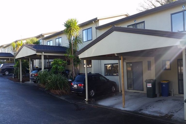 Photo of property in 4/548 Albany Highway, Albany, Auckland, 0632