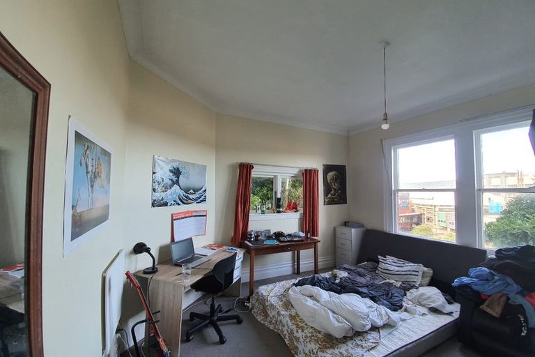 Photo of property in 88 Kelburn Parade, Kelburn, Wellington, 6012