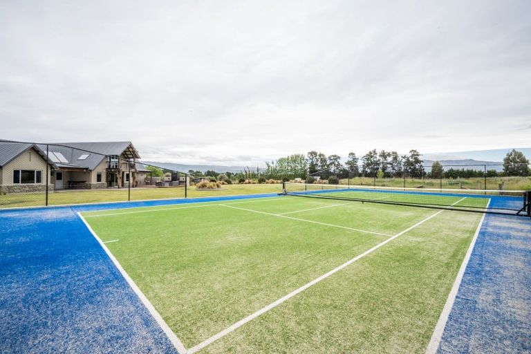 Photo of property in 380 Letts Gully Road, Letts Gully, Alexandra, 9393