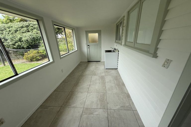 Photo of property in 21 Routley Drive, Glen Eden, Auckland, 0602