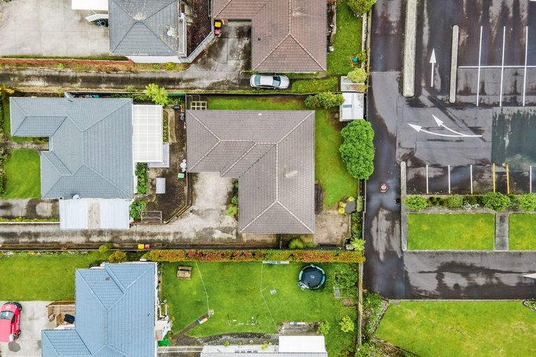 Photo of property in 2/10 Mangarata Avenue, Papatoetoe, Auckland, 2025