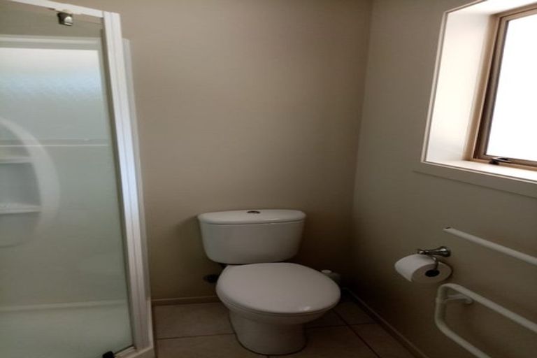 Photo of property in 58/64 Kawaha Point Road, Kawaha Point, Rotorua, 3010