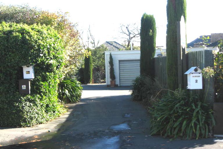 Photo of property in 2/2a Chislehurst Place, Bryndwr, Christchurch, 8052