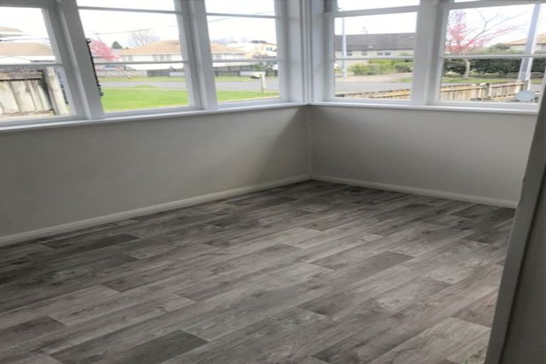 Photo of property in 12 Willis Street, Bader, Hamilton, 3206