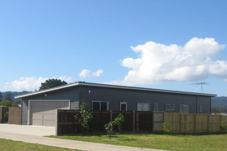 Photo of property in 166 The Fairway, Matarangi, Whitianga, 3592