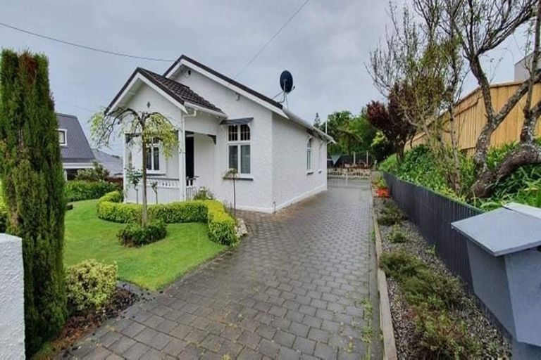 Photo of property in 16 Tawa Street, Gonville, Whanganui, 4501