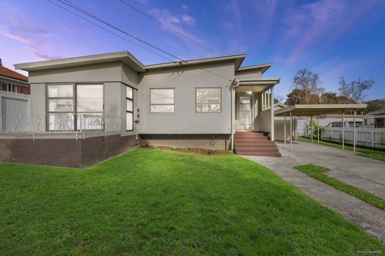 Photo of property in 17 Liverpool Street, Papakura, 2110