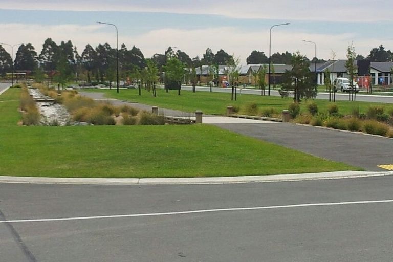 Photo of property in 11 Faringdon Boulevard, Rolleston, 7615