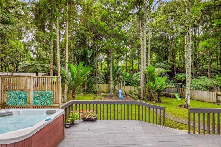 Photo of property in 307 Huia Road, Titirangi, Auckland, 0604
