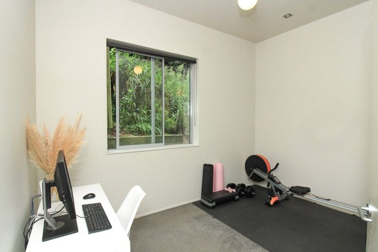 Photo of property in 12/2 Onslow Road, Khandallah, Wellington, 6035