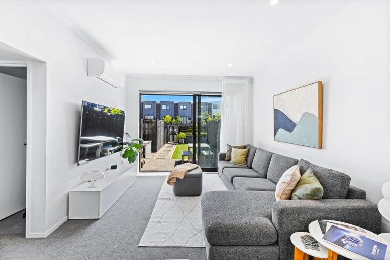 Photo of property in 25 David Carnegie Road, Hobsonville, Auckland, 0616