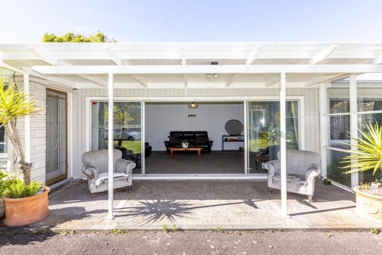 Photo of property in 709 Roberts Street, Hastings, 4122