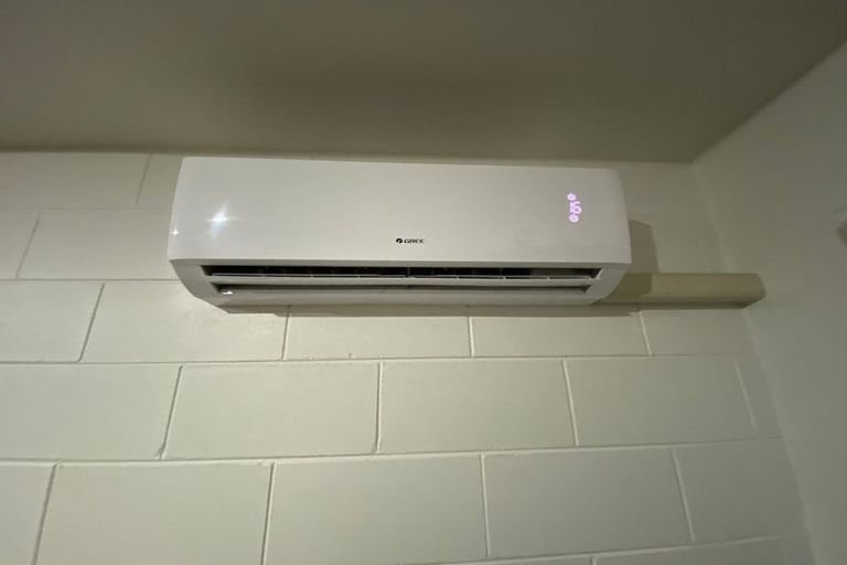 Photo of property in 2/14 Church Square, Addington, Christchurch, 8024