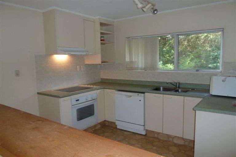 Photo of property in 4a Glendhu Road, Bayview, Auckland, 0629