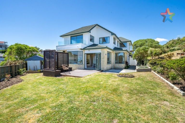 Photo of property in 109 Cypress Drive, Maungaraki, Lower Hutt, 5010