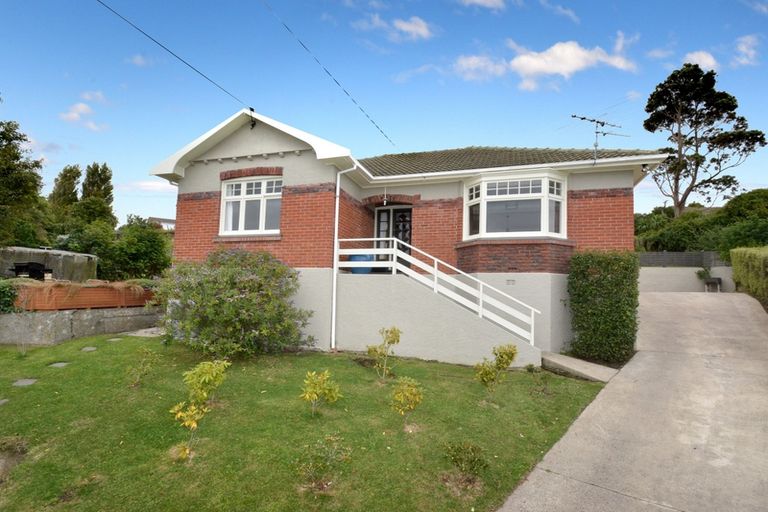Photo of property in 61 Forfar Street, Clyde Hill, Dunedin, 9011