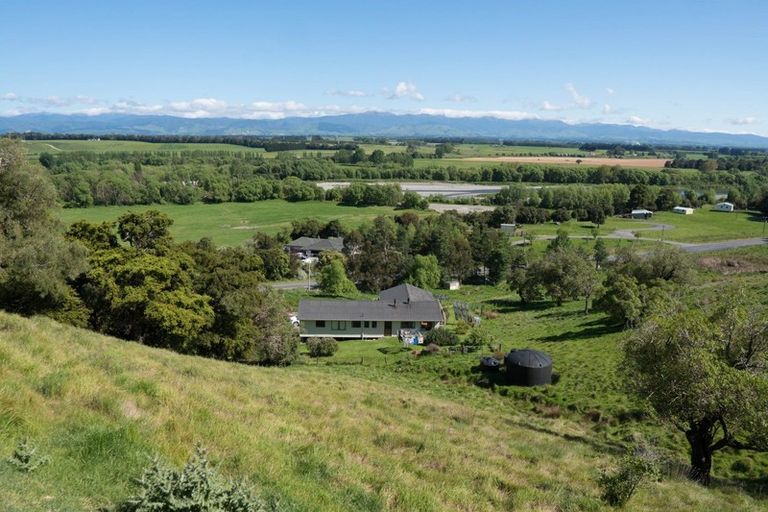 Photo of property in 811 Te Whiti Road, Te Whiti, Masterton, 5884