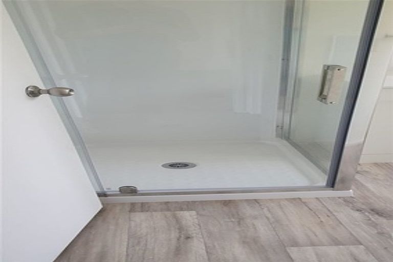 Photo of property in 2/21 Calluna Crescent, Totara Heights, Auckland, 2105