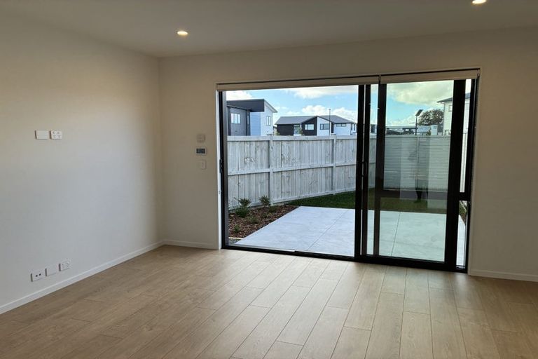Photo of property in 131 Waituarua Drive, Takanini, Auckland, 2112