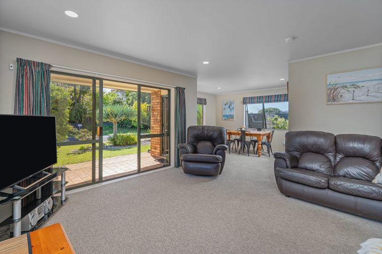 Photo of property in 13 Impala Place, Whitianga, 3510
