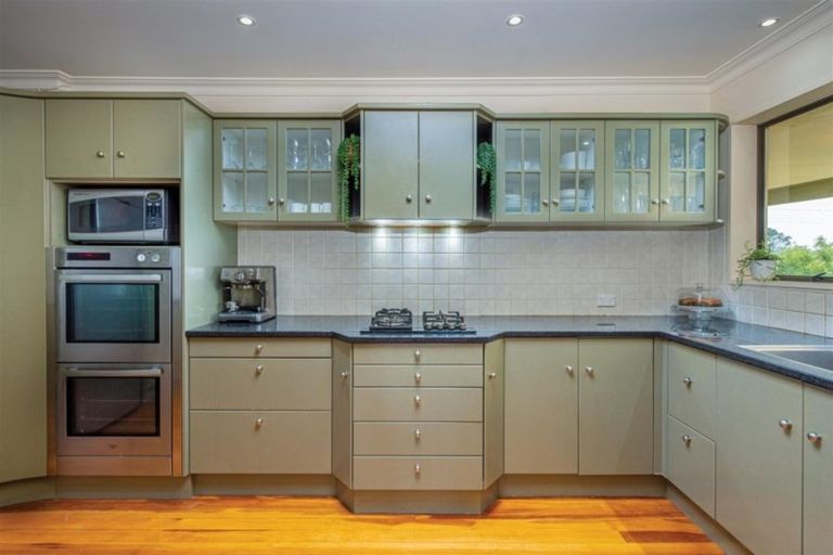 Photo of property in 14 Park Rise, Campbells Bay, Auckland, 0630