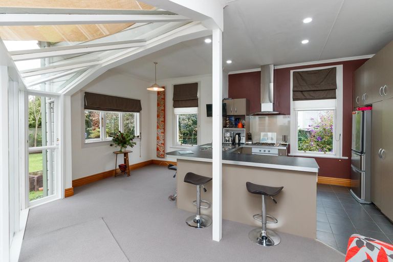 Photo of property in 301 College Street, West End, Palmerston North, 4410