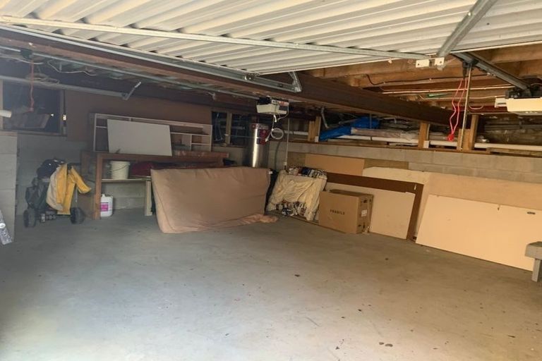 Photo of property in 21 Richards Avenue, Forrest Hill, Auckland, 0620