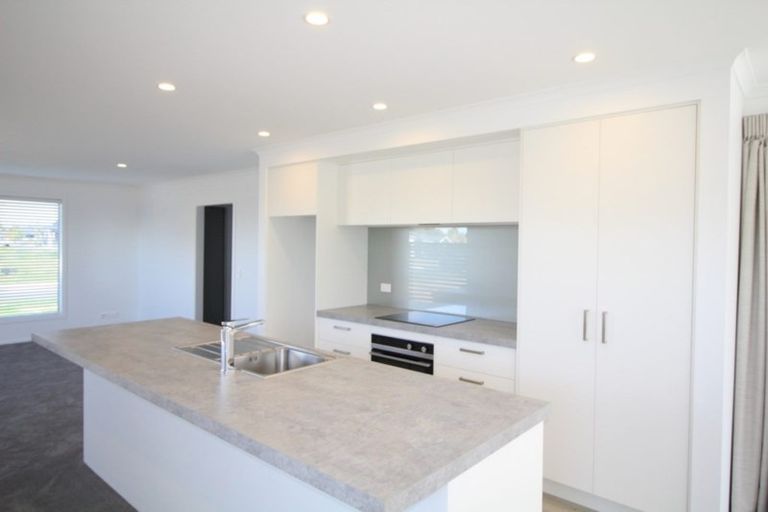 Photo of property in 28 Bastille Court, Rangatira Park, Taupo, 3330