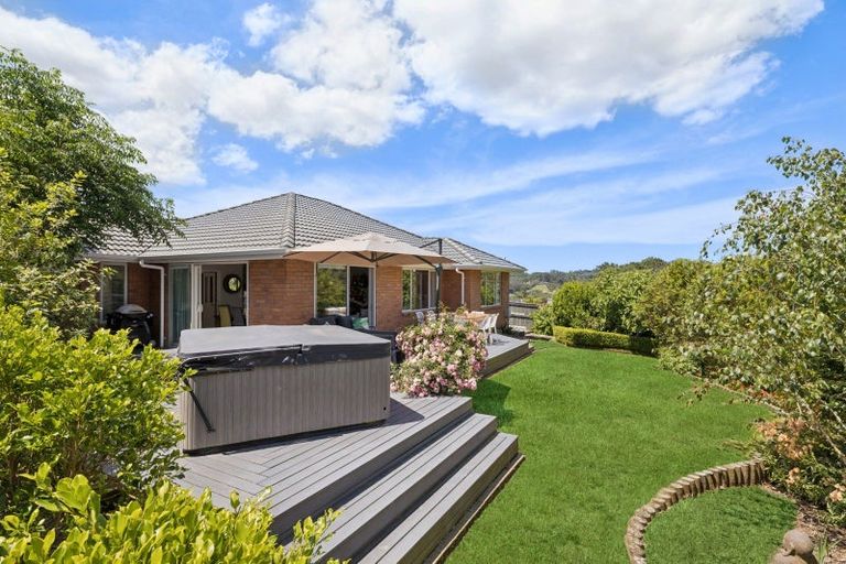 Photo of property in 70 Pohutukawa Parade, Riverhead, 0820