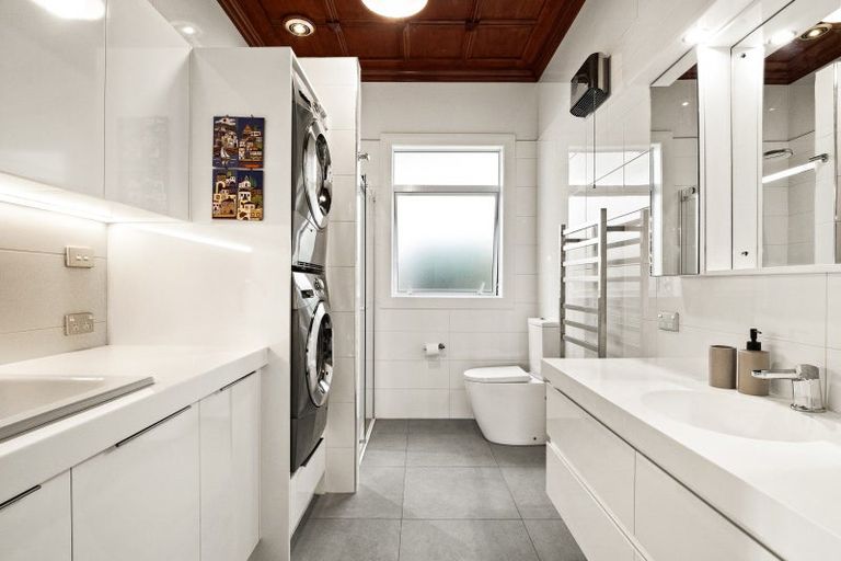 Photo of property in 64 Harbour Terrace, Careys Bay, Port Chalmers, 9023