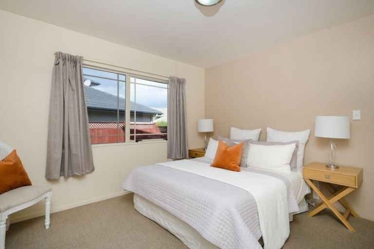 Photo of property in 143e Hobsonville Road, West Harbour, Auckland, 0618