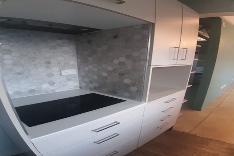 Photo of property in 18a Woodglen Road, Glen Eden, Auckland, 0602