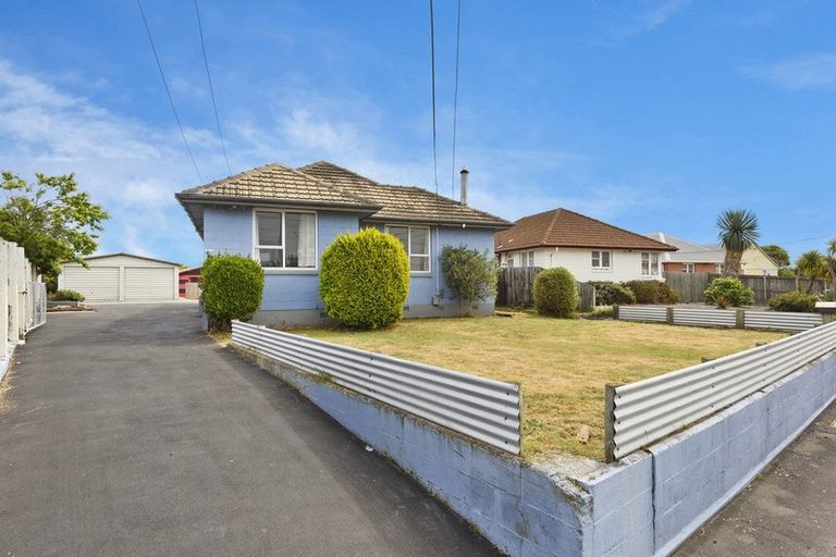 Photo of property in 5 Merrington Crescent, Aranui, Christchurch, 8061