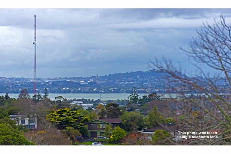 Photo of property in 207 Don Buck Road, Massey, Auckland, 0614