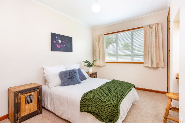 Photo of property in 37 Haultain Street, Fairfield, Hamilton, 3214