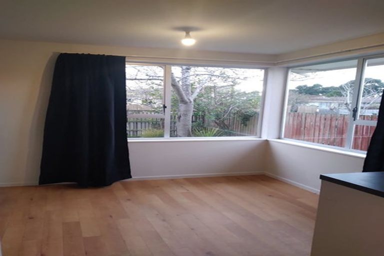 Photo of property in 29 Valecrest Avenue, Parklands, Christchurch, 8083