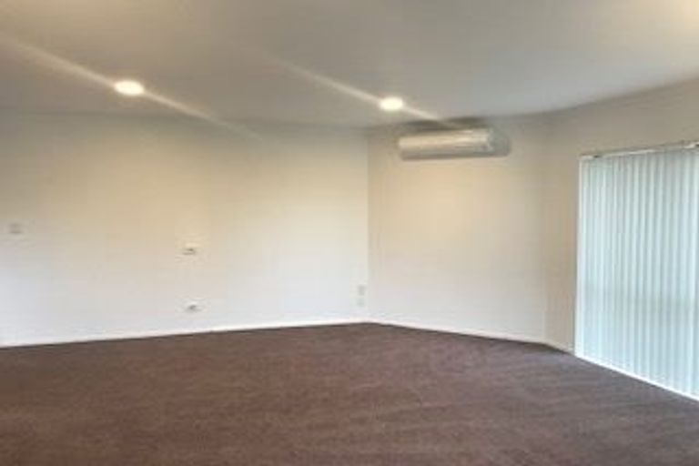 Photo of property in 4 Basra Drive, Henderson, Auckland, 0612