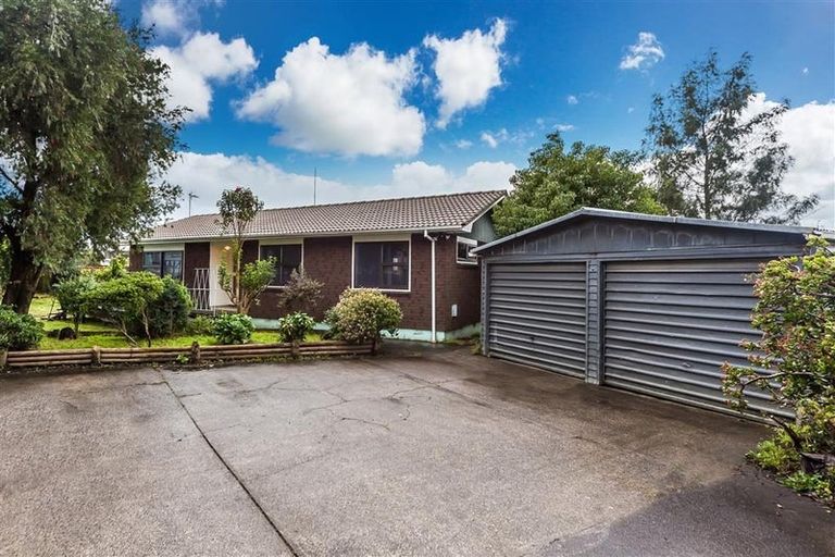 Photo of property in 16 Ulay Place, Clover Park, Auckland, 2019