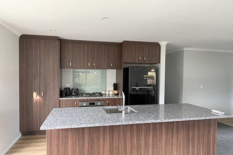 Photo of property in 2 Rotoiti Place, Paraparaumu, 5032