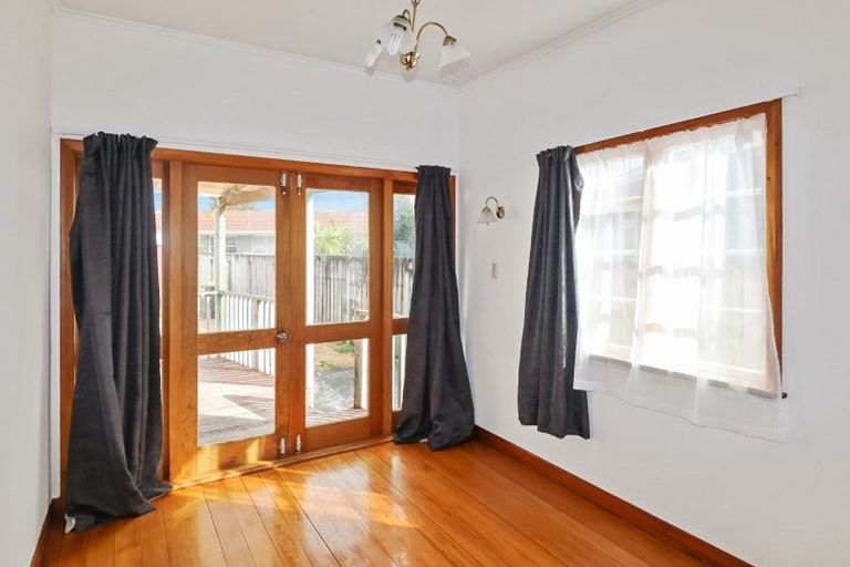 Photo of property in 64 Epuni Street, Hutt Central, Lower Hutt, 5011