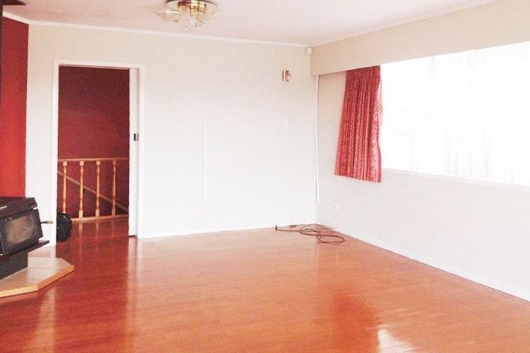 Photo of property in 18 Alton Terrace, Pakuranga Heights, Auckland, 2010