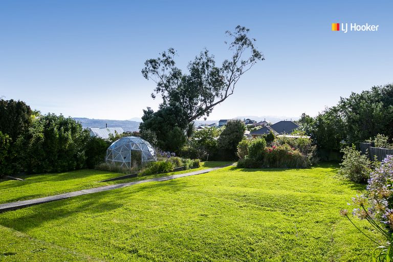 Photo of property in 25 Stirling Street, Andersons Bay, Dunedin, 9013