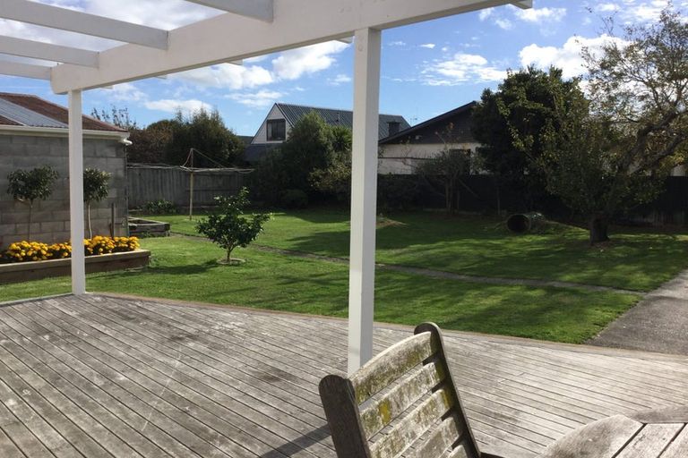 Photo of property in 10 Marama Crescent, Palmerston North, 4414